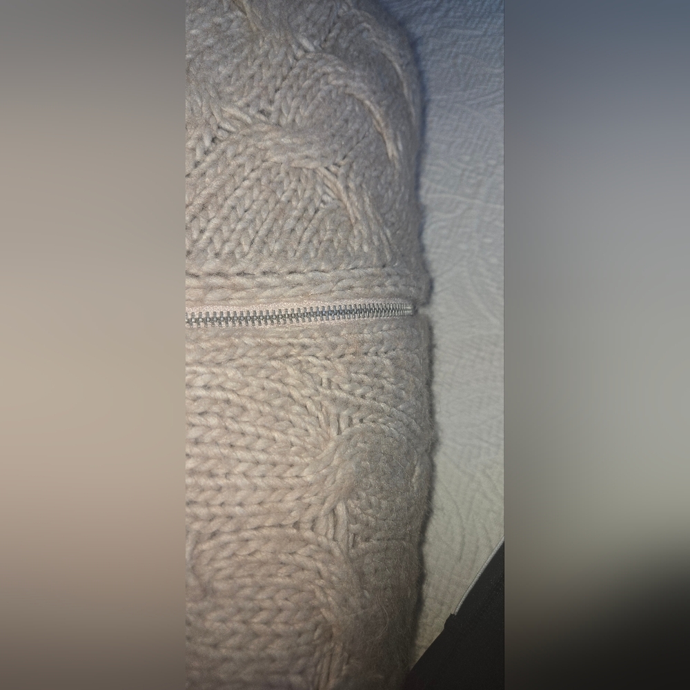 Brown Cable-Knit Oversized Women's Sweater - Picture 9 of 11